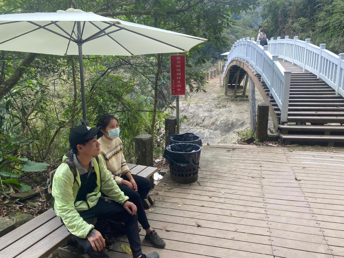 Romeo Inn Zhushan Extérieur photo