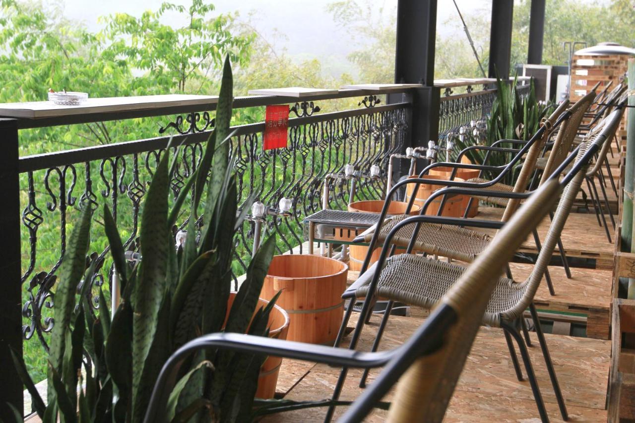 Romeo Inn Zhushan Extérieur photo