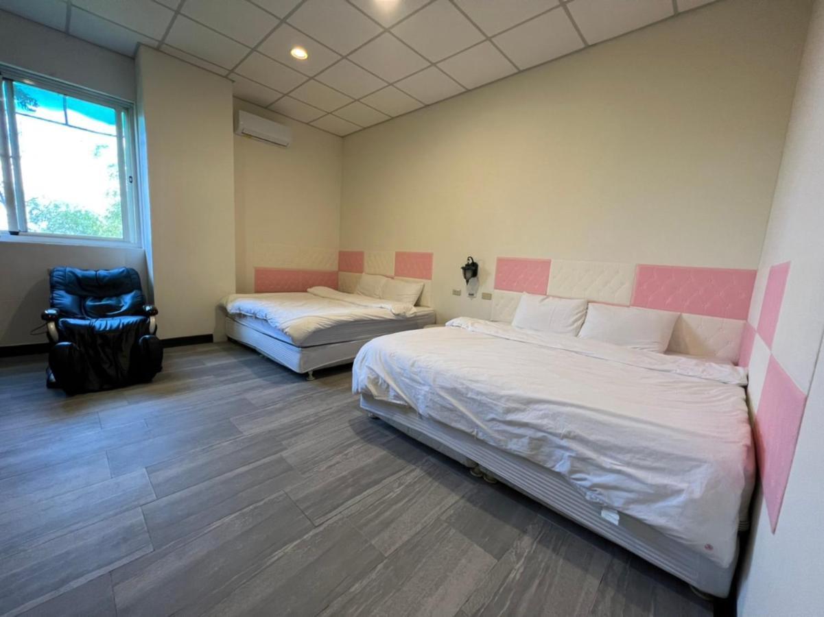 Romeo Inn Zhushan Extérieur photo