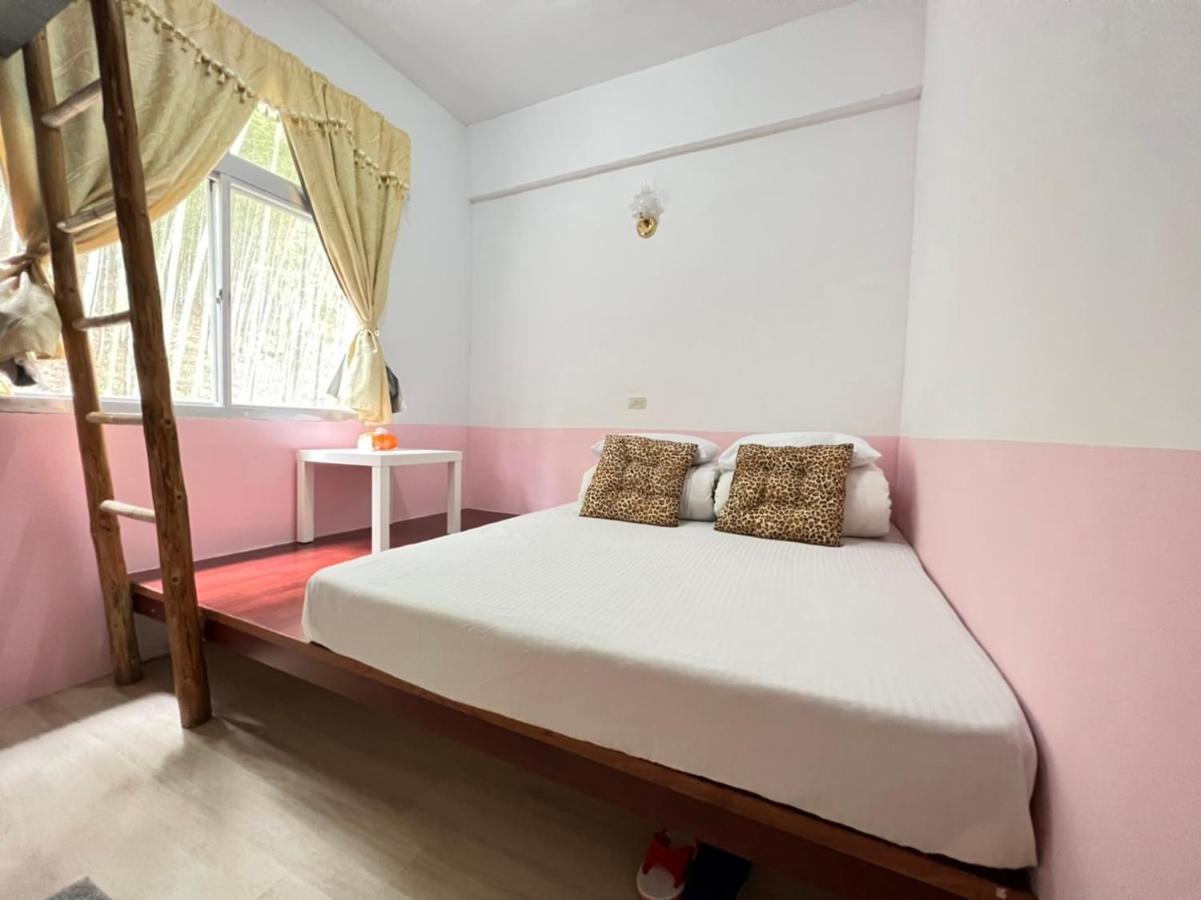 Romeo Inn Zhushan Extérieur photo